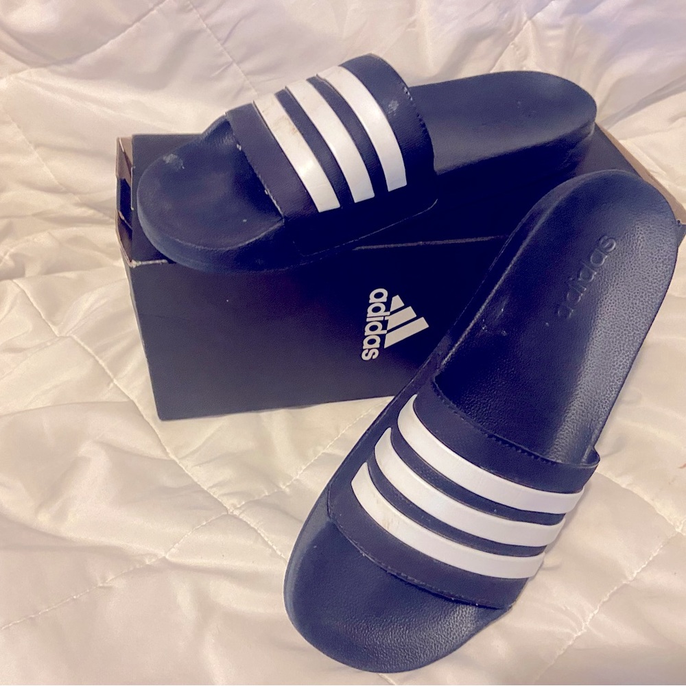Men’s size 13 Adidas Adillette sandals. Navy blue. Adidas originals.